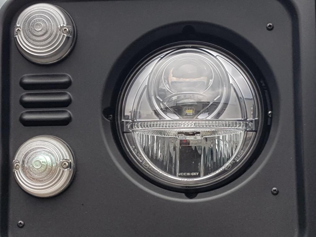 Bi-LED Hauptscheinwerfer für Landrover Defender - klassische Optik, höhere  Lichtausbeute